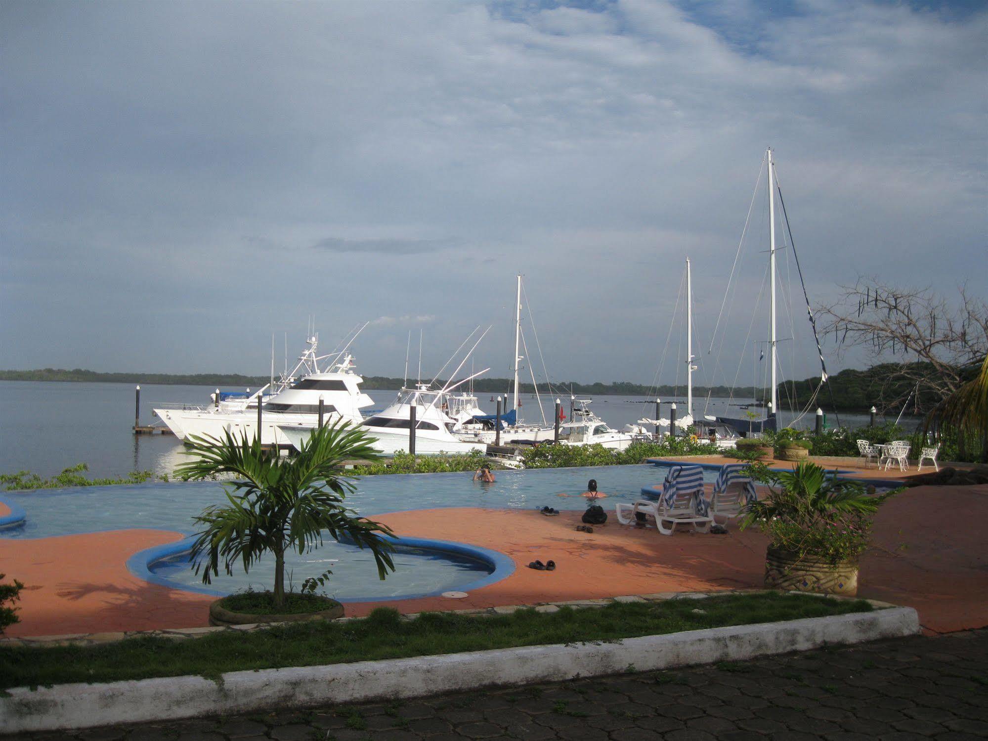 Hotel Marina Puesta Del Sol Aposentillo Exterior foto